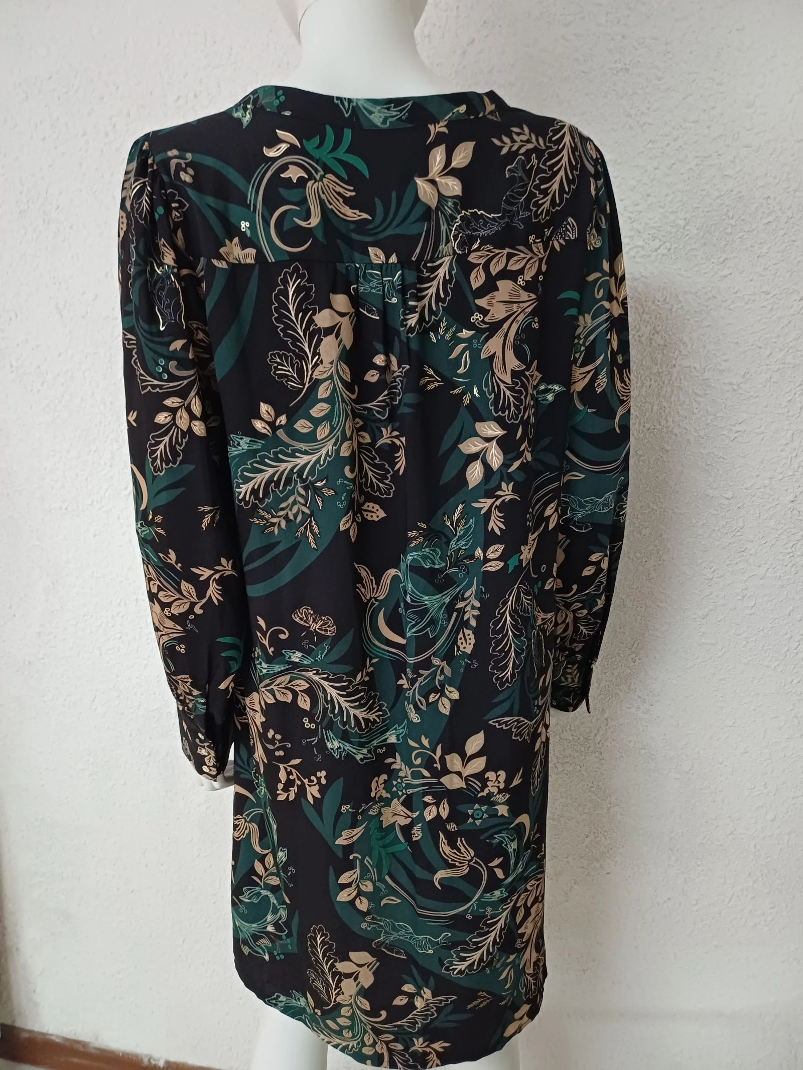 Vestido cache-cache fluido e confortável tamanho 38/40 cor preto com estampa – photo 6